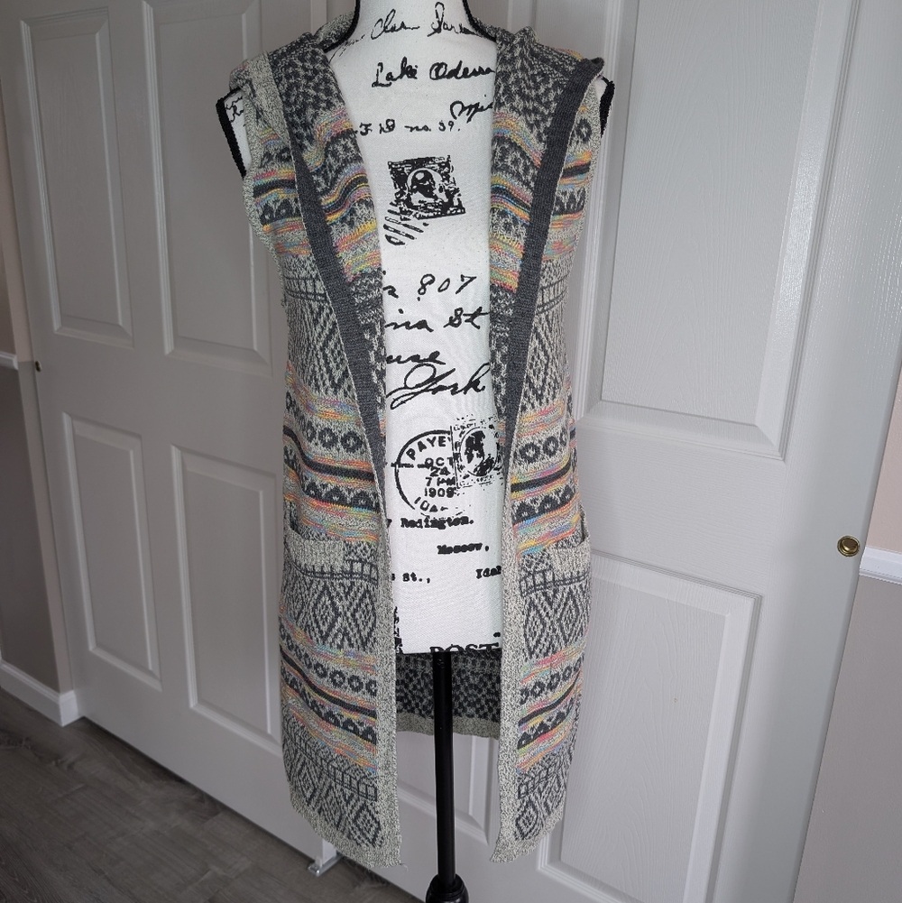 Sleeveless Hooded Knit Cardigan - Gray with Pastel Stripes